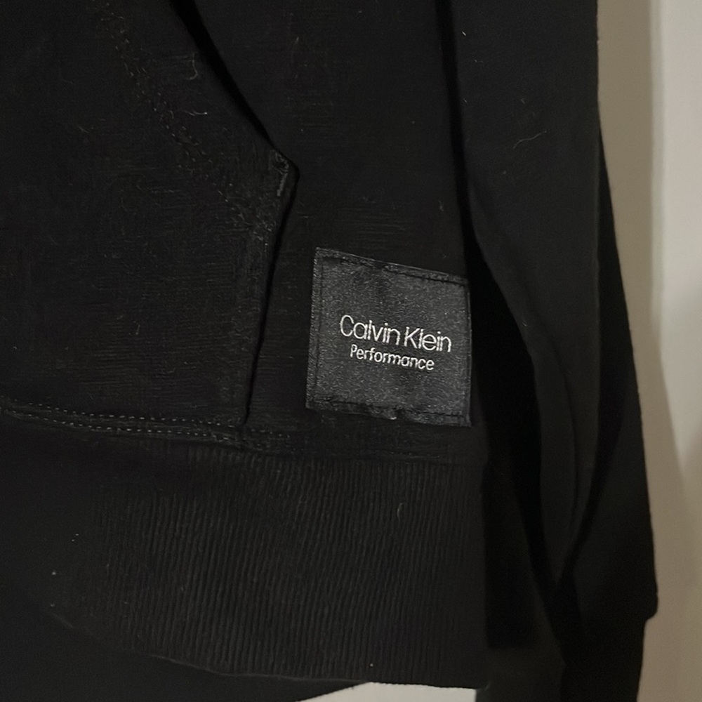 Calvin Klein Performance - Picture 3 of 5